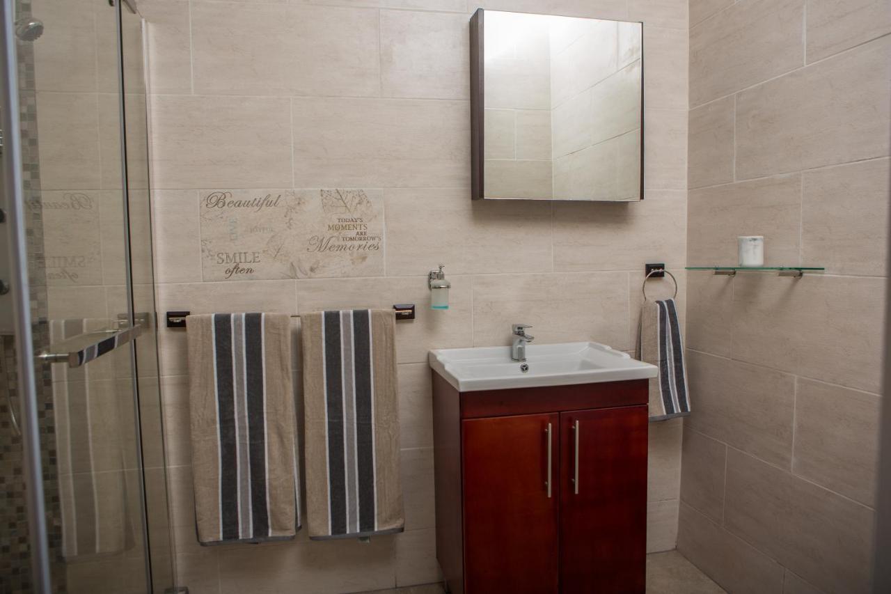 דורבן Dyna Guest House מראה חיצוני תמונה